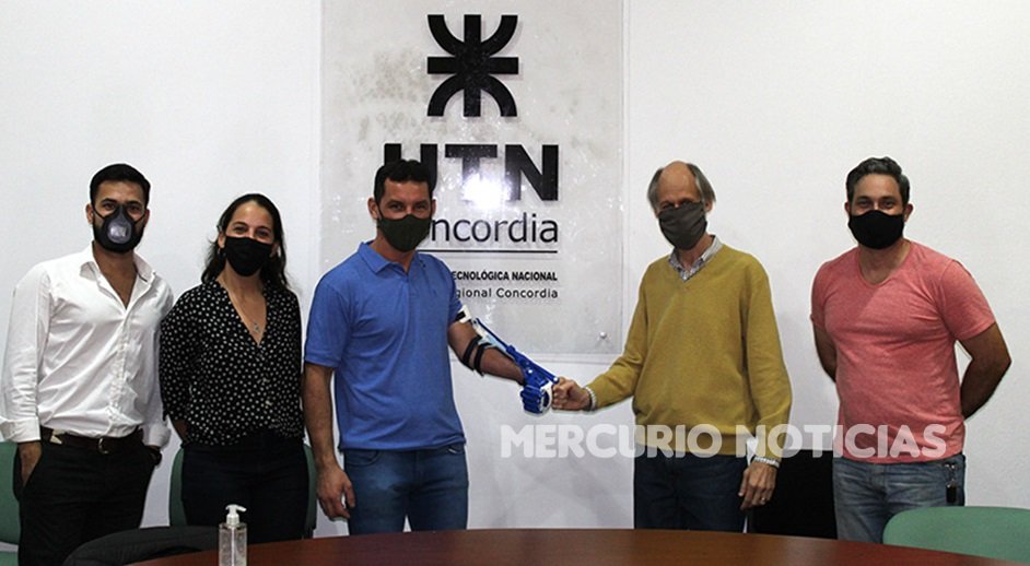 Perdió un brazo en un aserradero y le entregaron uno impreso en 3D en la UTN