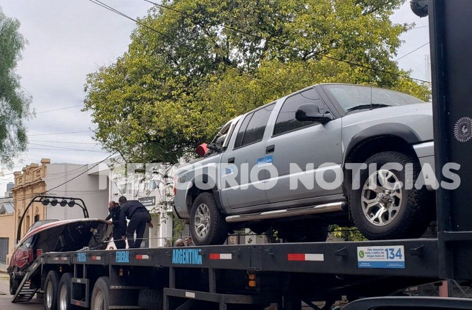 Trasladan vehículos secuestrados en una causa por presunto lavado de activos