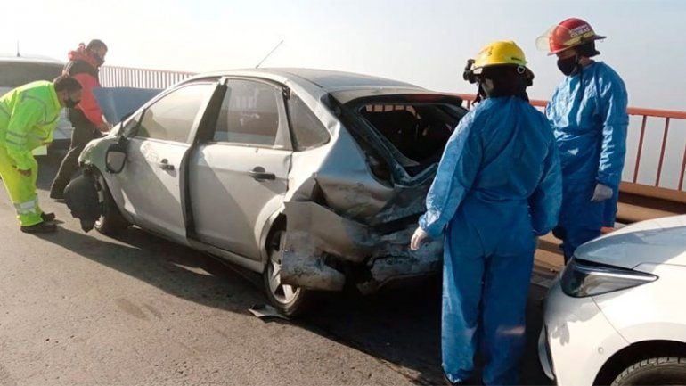 Ocho autos colisionaron sobre el puente Zárate Brazo Largo