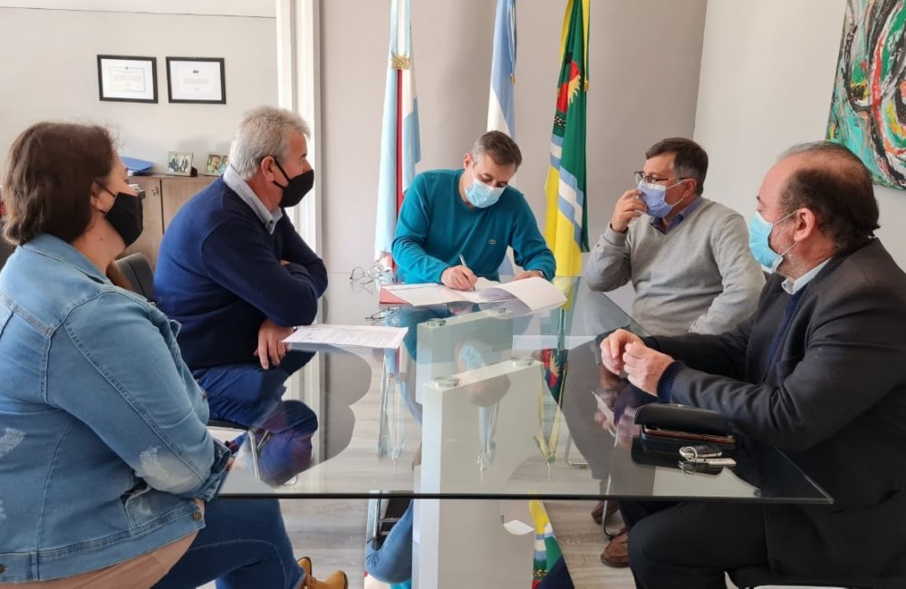 El municipio de San Salvador firmó convenio con Jubileo
