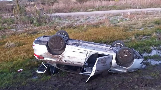 Cuatro empleados municipales se accidentaron en la ruta 18