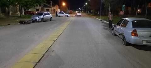 Picada mortal: un motociclista murió mientras hacía maniobras riesgosas