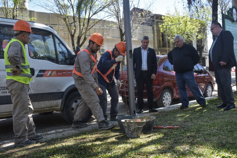 CAFESG tiene un 60% de avance en la iluminación de calles céntricas de la ciudad