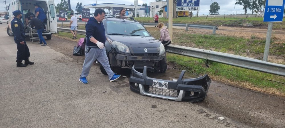 Un automóvil despistó en la autovía 14