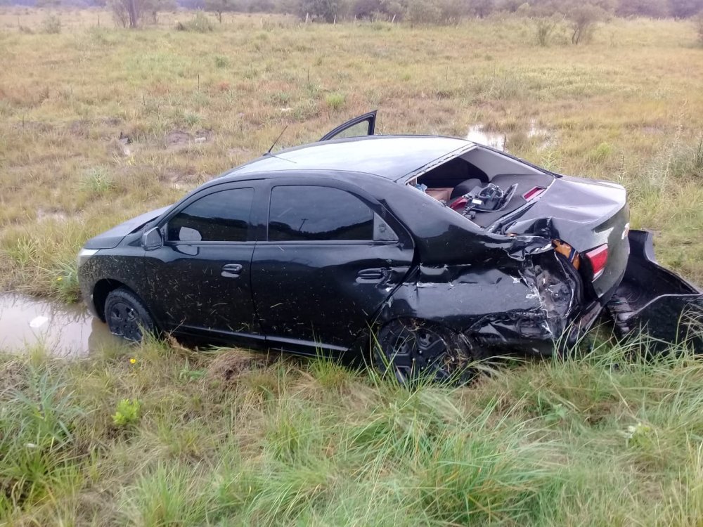 Un automóvil despistó en la autovía 14