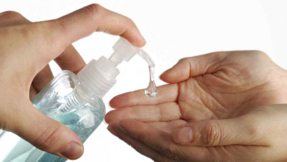 Ya no es obligatorio tomar la temperatura corporal ni la utilización de alcohol en gel