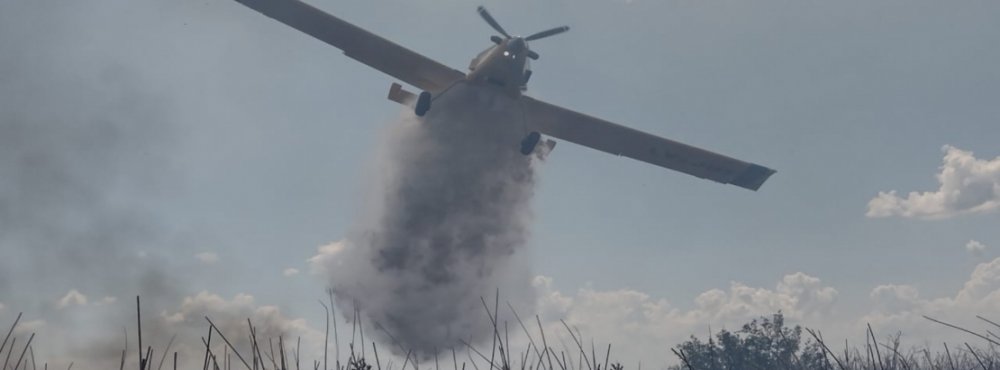 Se continúa con el combate del fuego en las islas del Delta