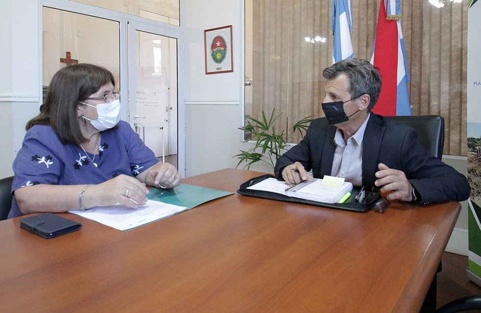 La Provincia acompaña en obras de pavimento urbano para Villa Elisa