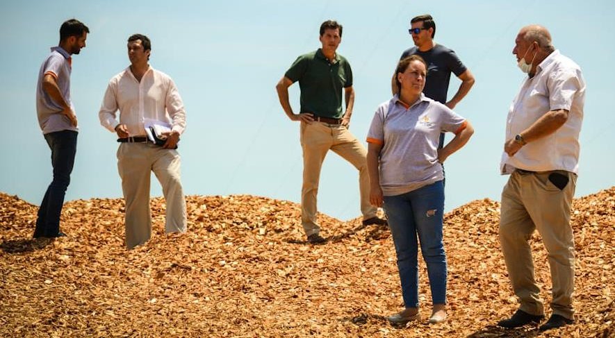 CAFESG trabaja en la producción de compost con residuos forestales y avícolas