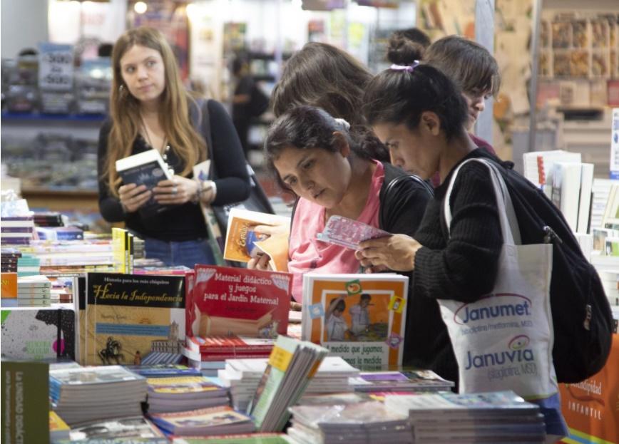Vuelve la Feria Internacional del Libro de manera presencial