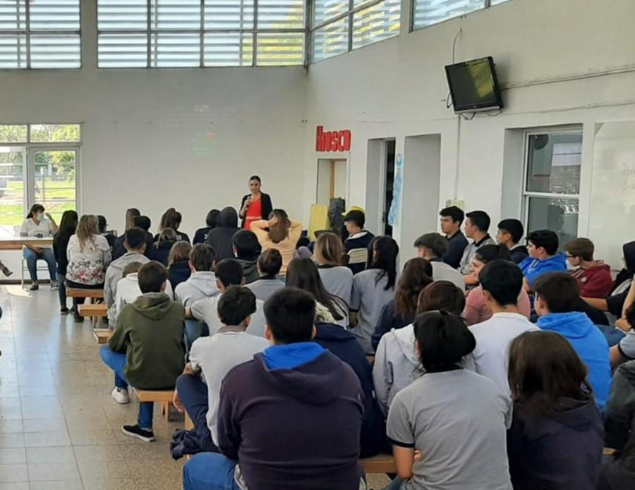 Continúan charlas preventivas propuestas por el equipo de salud