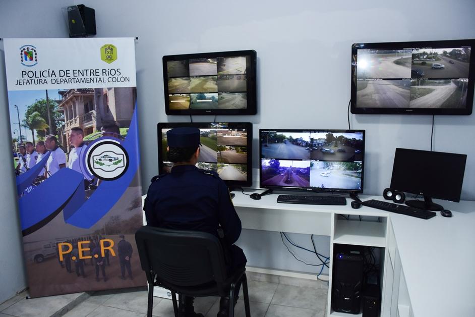 Inauguraron la sala de Videovigilancia y sección Comunicaciones