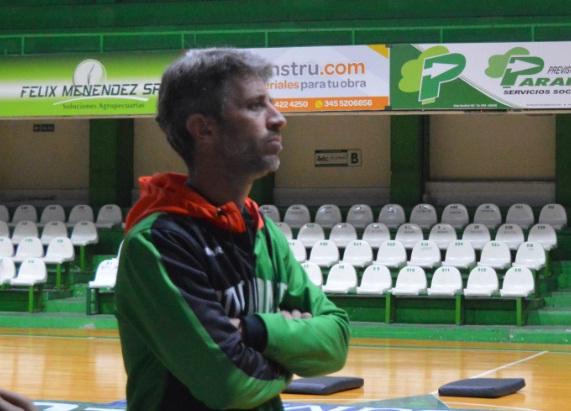 Alejandro Elizalde renunció como entrenador de Estudiantes