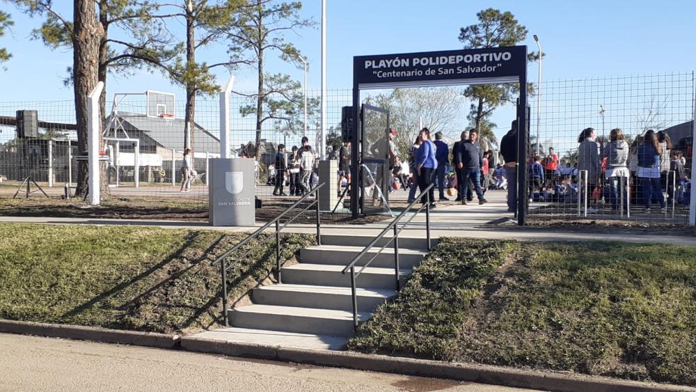 Quedó inaugurada la puesta en valor del playón deportivo del barrio Centenario