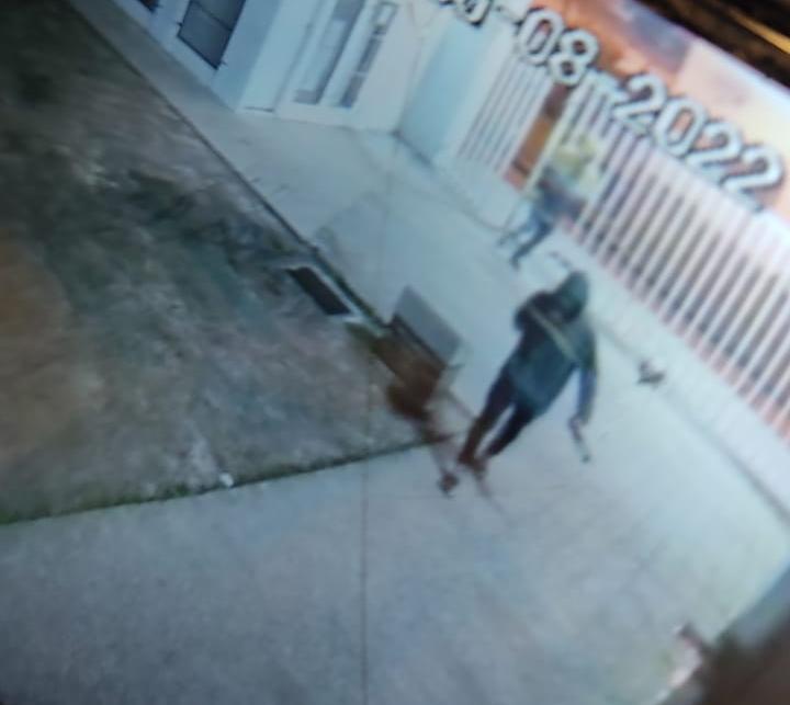 Ingresaron a robar a la Secretaría de ADEV y quedaron filmados