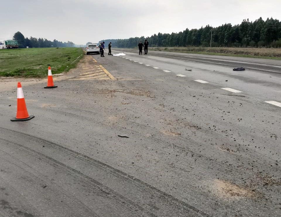 Un mochilero uruguayo murió atropellado en la autovía 14