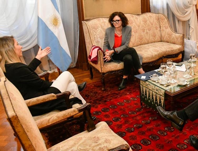 Stratta avanzó con Cancillería en estrategias para seguir potenciando la oferta exportable entrerriana