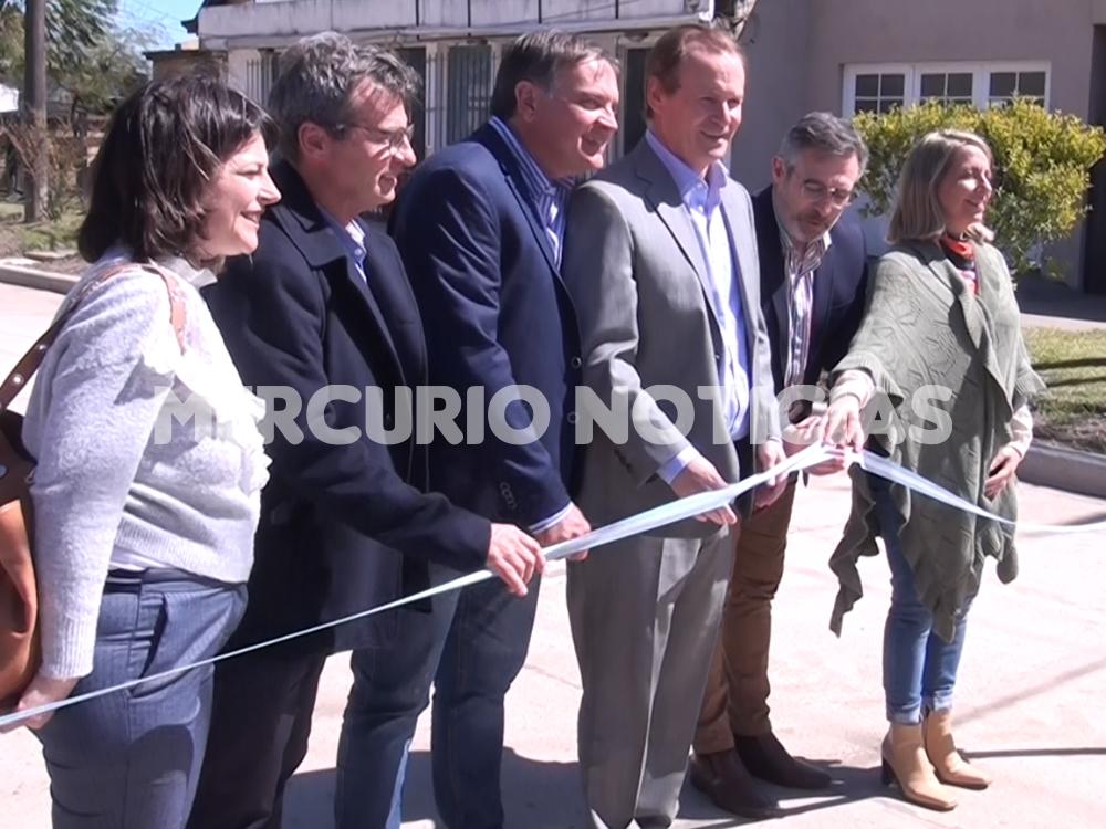 Bordet inauguró la avenida Sarmiento, entregó aportes y firmó convenios para nuevas obras