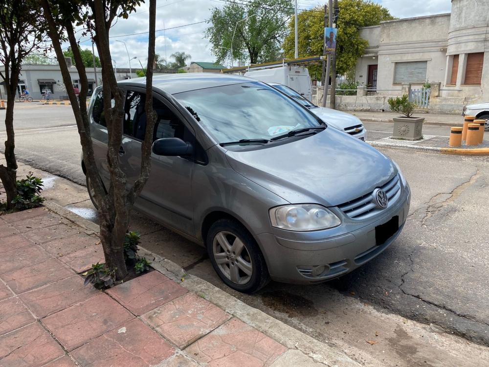 Robaron un auto en pleno centro: tenía las llaves, estaba abierto y ...