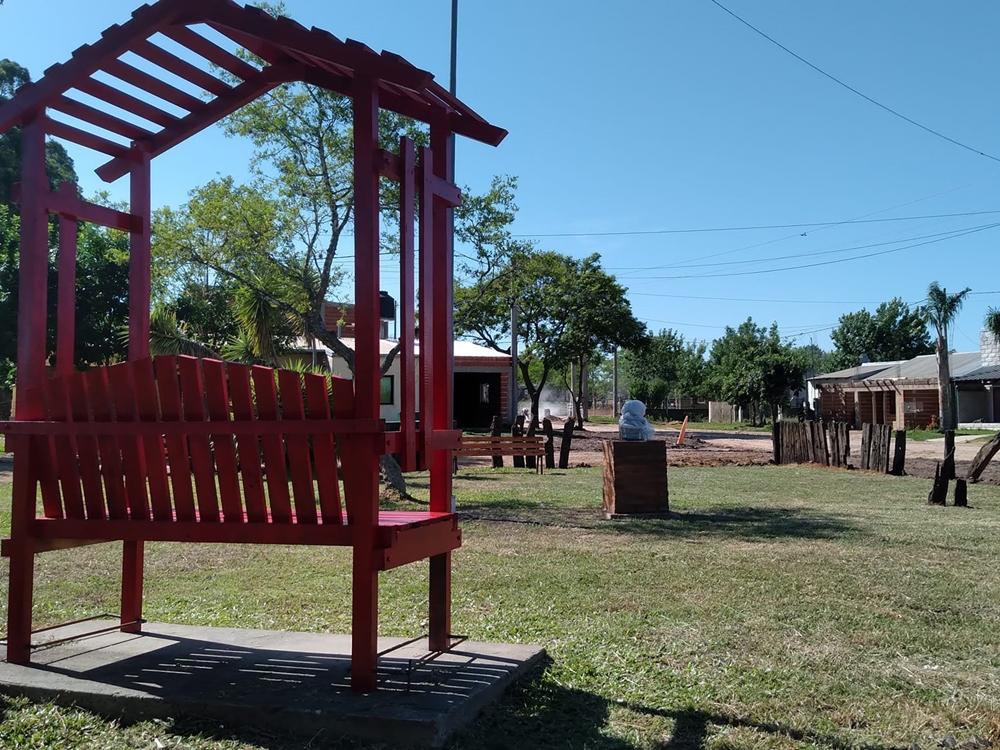 Quedó inaugurada la plazoleta "Micaela" en el barrio Bicentenario