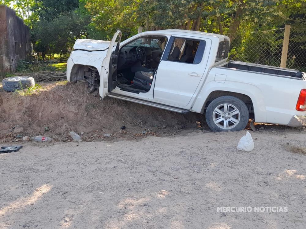 Iban 12 en una camioneta, se accidentaron y varios terminaron lesionados: uno grave