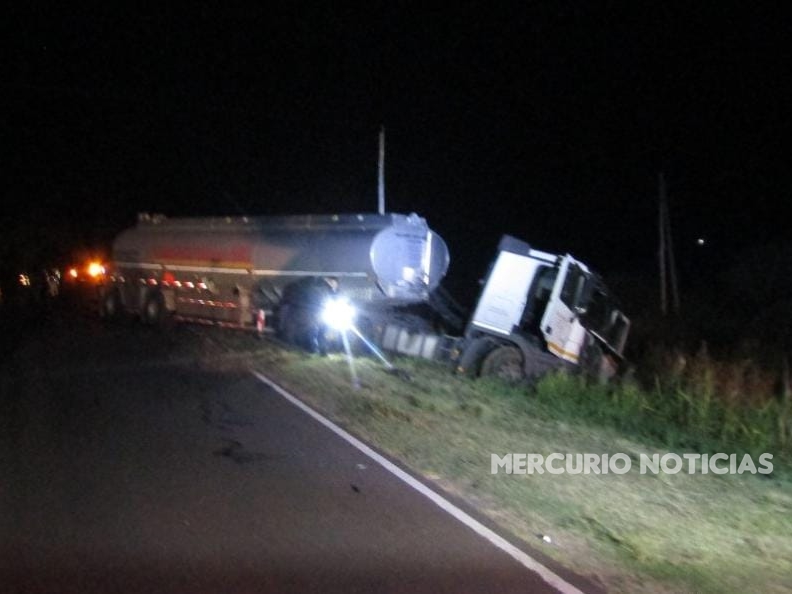 Un hombre murió al chocar un auto y un camión en la ruta 11 - Mercurio ...