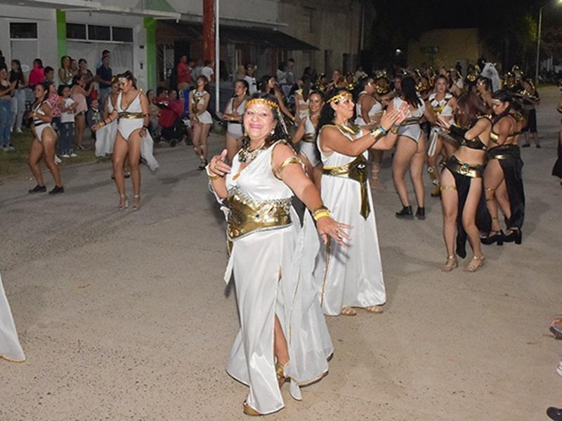 Espectacular cierre de los Corsos ubajayenses