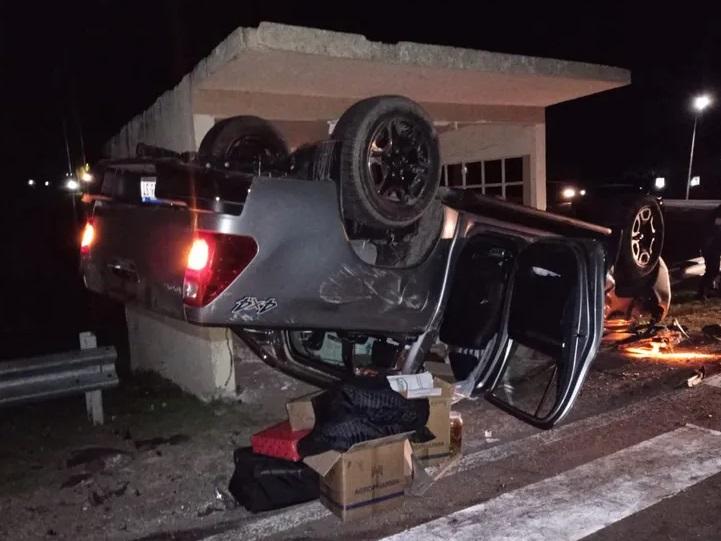 Impactante choque entre una camioneta y un auto en la ruta 127