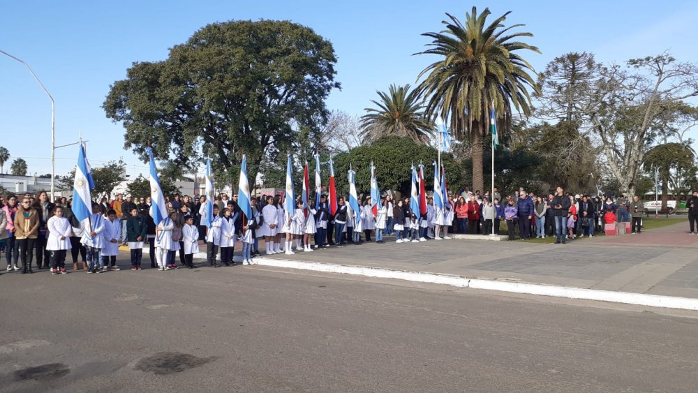 El acto de Promesa de Lealtad a la Bandera se realizó en General Campos