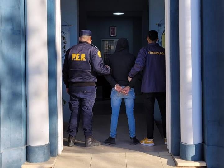 Villa Elisa: allanamiento, detención y secuestro de estupefacientes