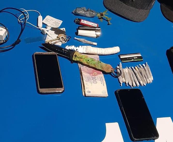 Interceptaron a dos menores que tenían sustancias estupefacientes en San José