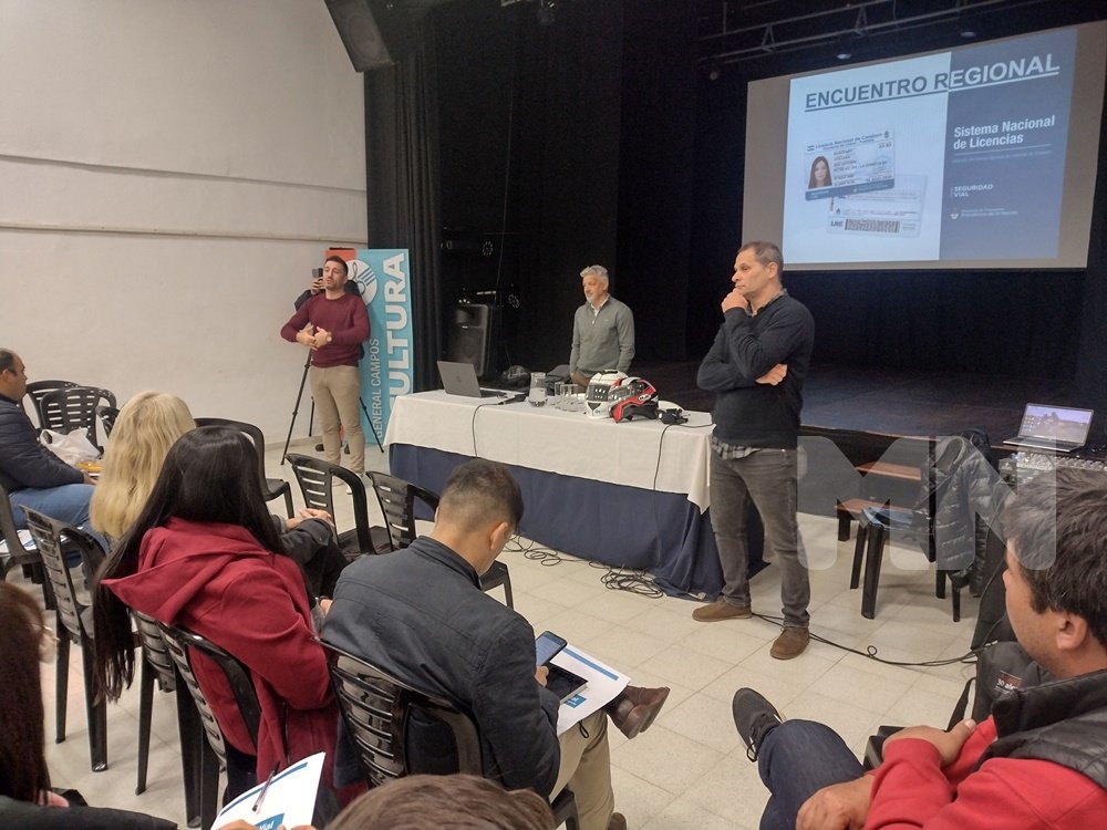 El Sistema Nacional de Licencias de Conducir se reunió en General Campos