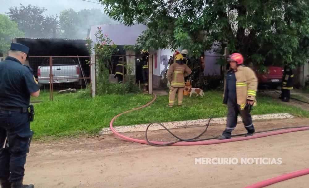 Tragedia en San José: hallan sin vida a dos personas entre las llamas de un incendio