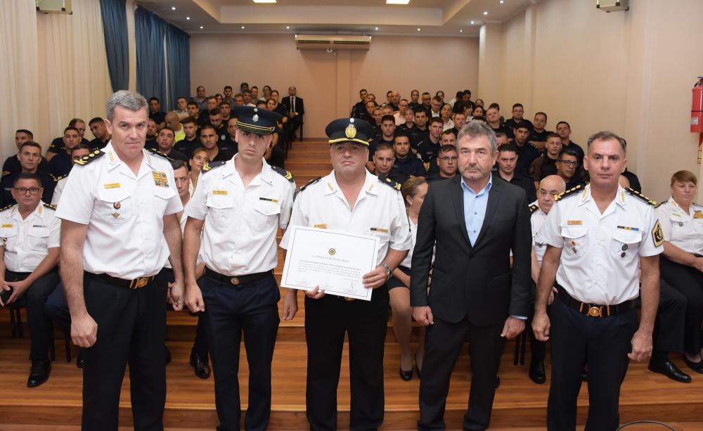 Entregaron reconocimientos a integrantes de la División Investigaciones de la Jefatura de Policía San Salvador