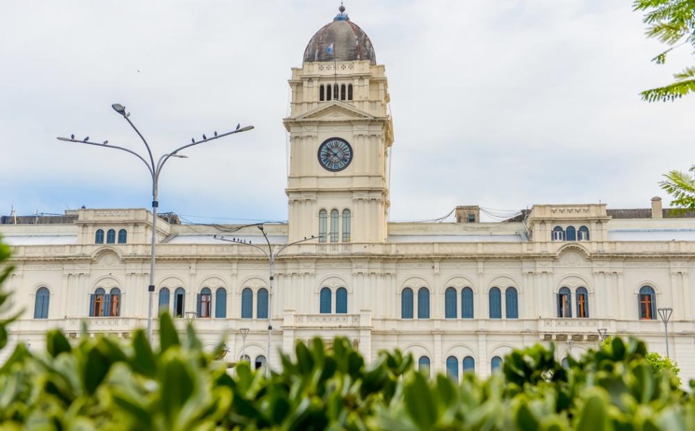 El gobierno convocó a los gremios estatales a paritaria el próximo jueves