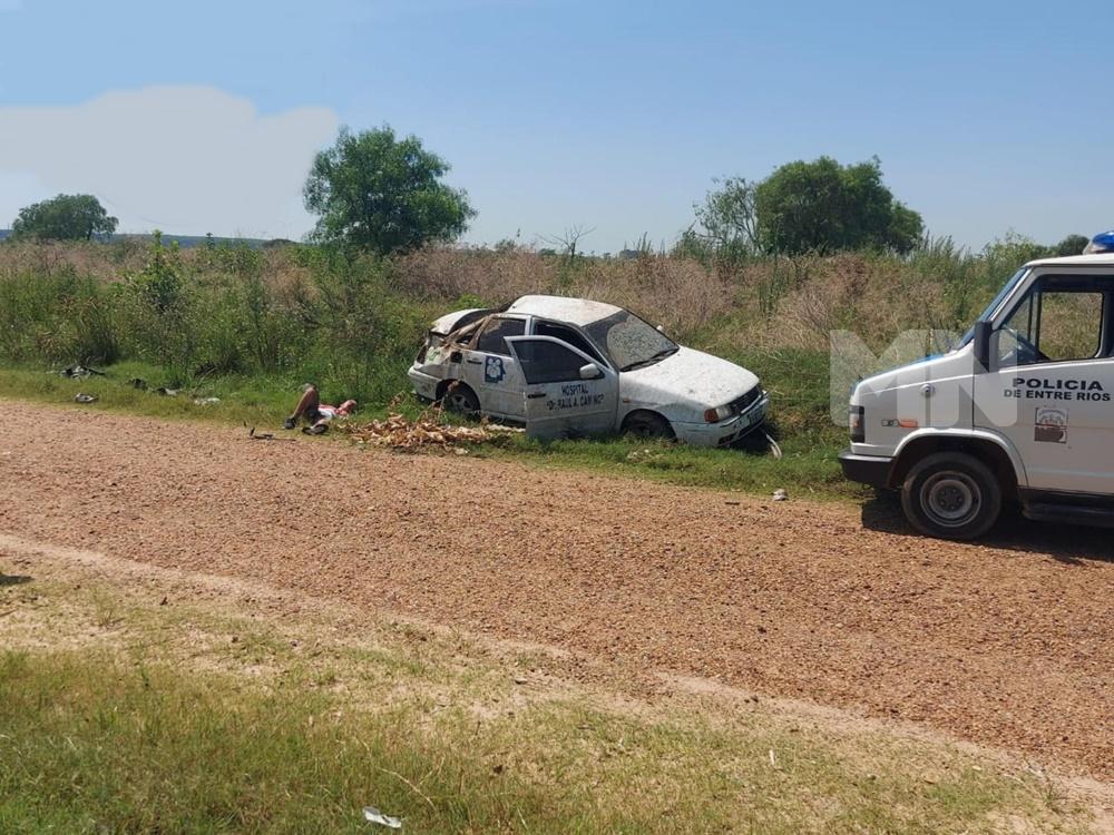 Robó un auto, lo persiguió la Policía, volcó y lo detuvieron