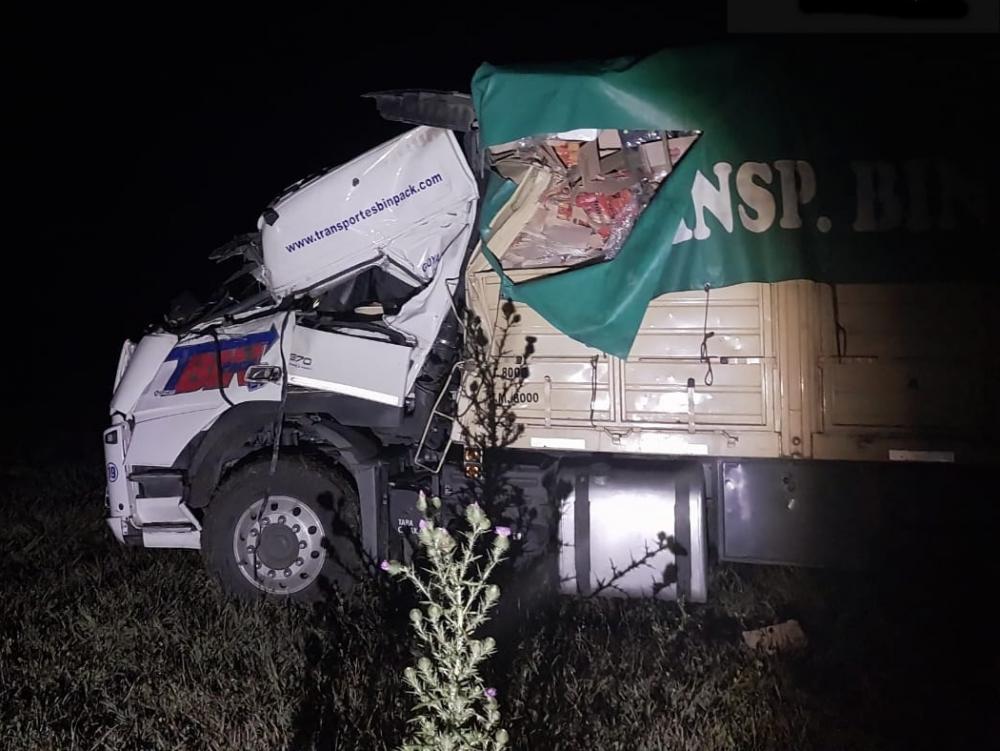 Ruta 6: camión chocó a otro y se dio a la fuga pero fue detenido más adelante
