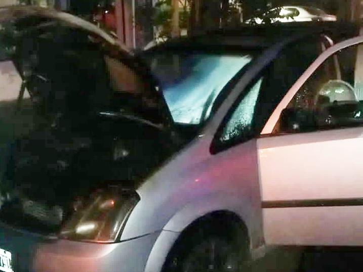 Incendio de un vehículo en Colón