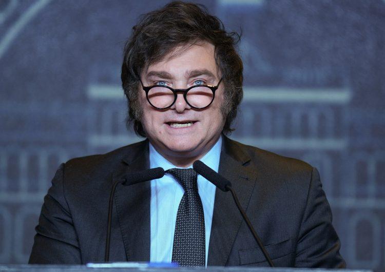 Milei confirmó que no llamará a paritaria docente ni va a fijar el sueldo mínimo