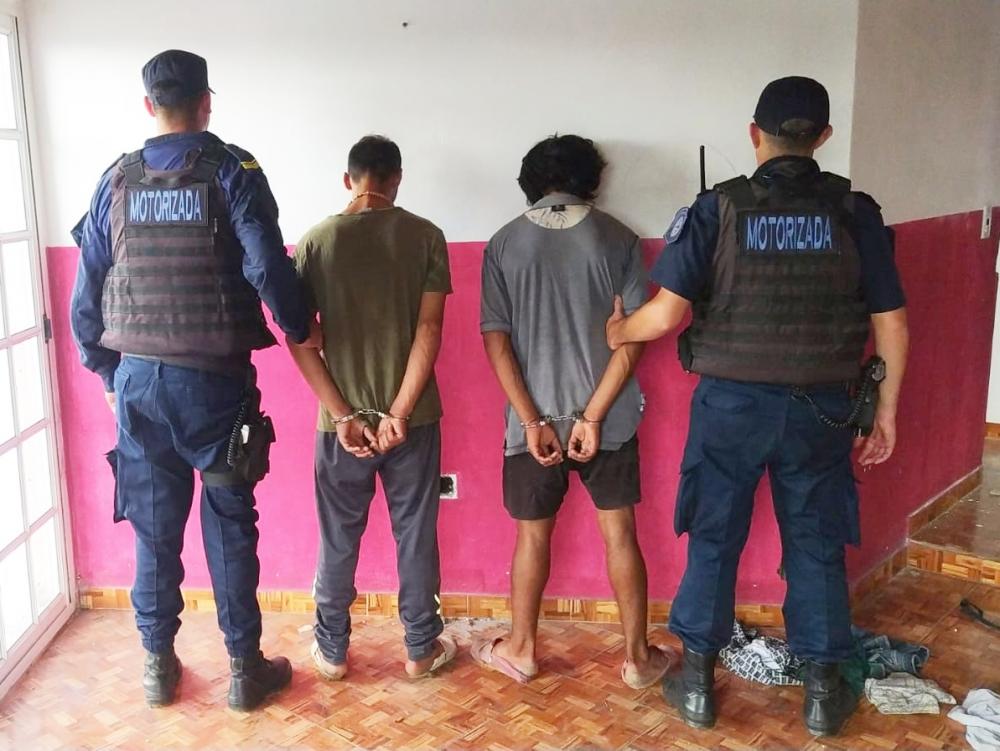 Violación de domicilio: encontró a dos hombres durmiendo en el colchón de su casa