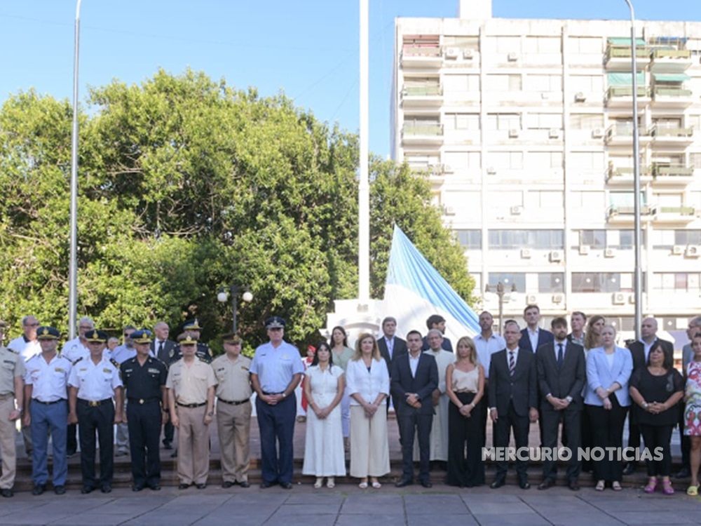 Acto en Paraná.