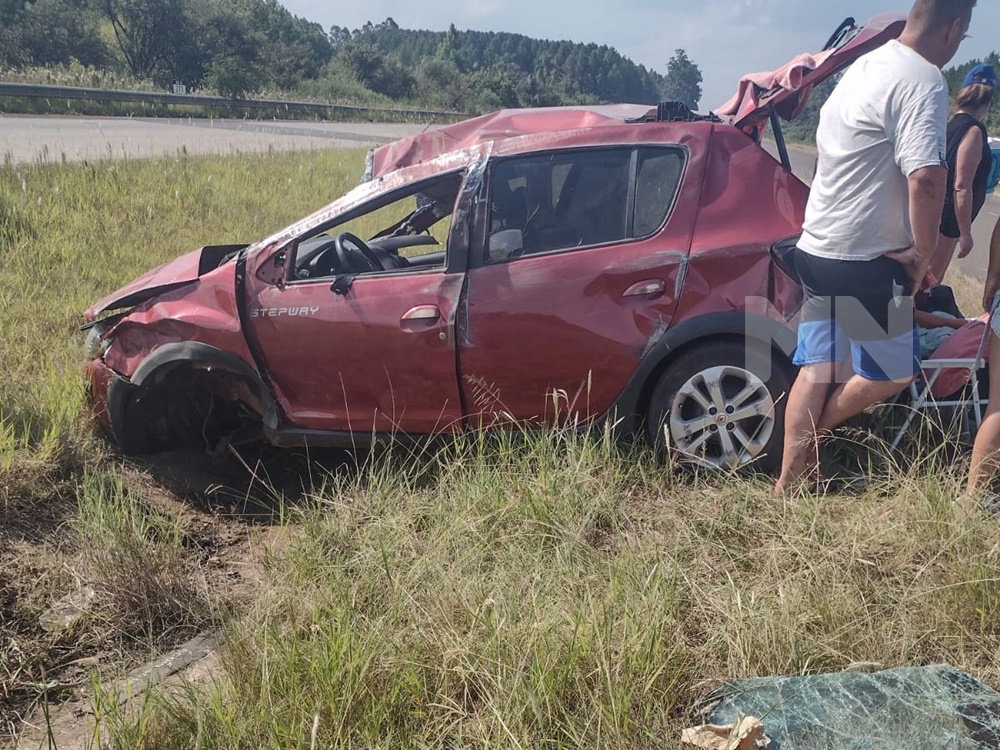 Grave vuelco en la autovía 14.