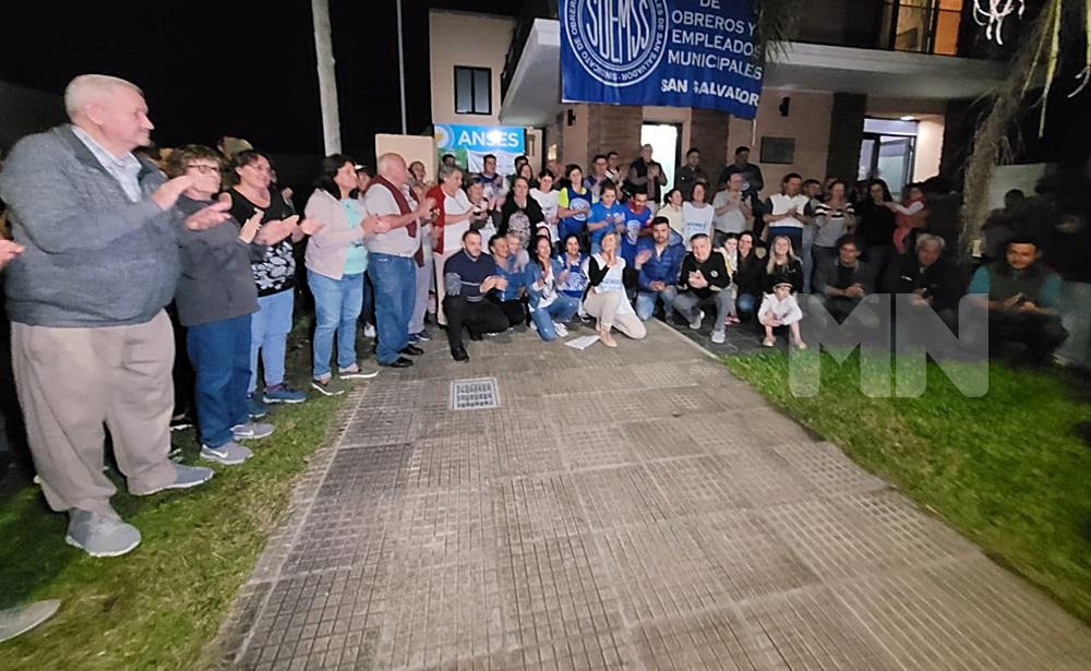 Se desarrolló al abrazo solidario a la oficina de ANSES San Salvador