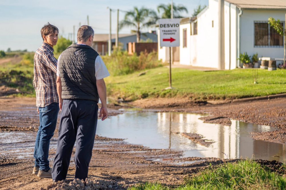 Puesta en escena: tras las críticas, Zambón se mostró recorriendo calles que 