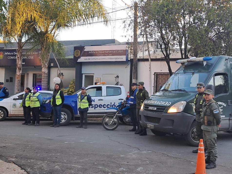 Policía y Gendarmería reforzaron la seguridad en el departamento Colón con un operativo conjunto