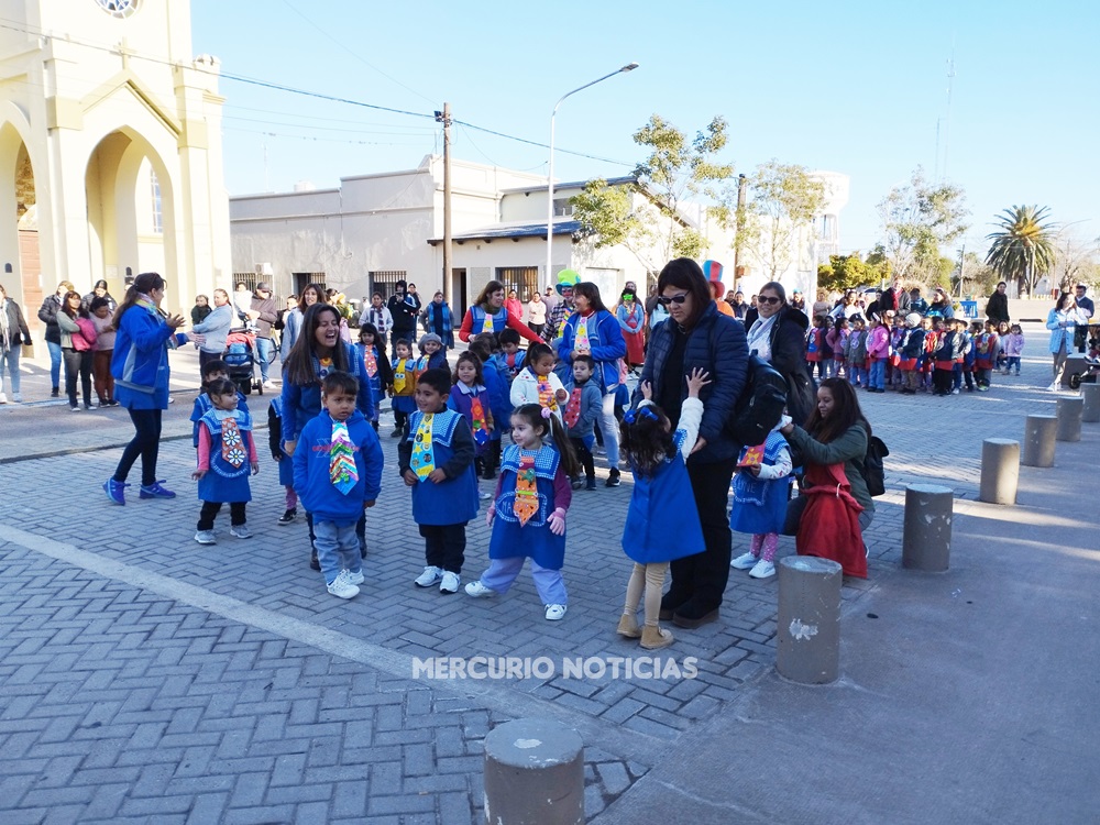 Los jardincitos celebraron su día.