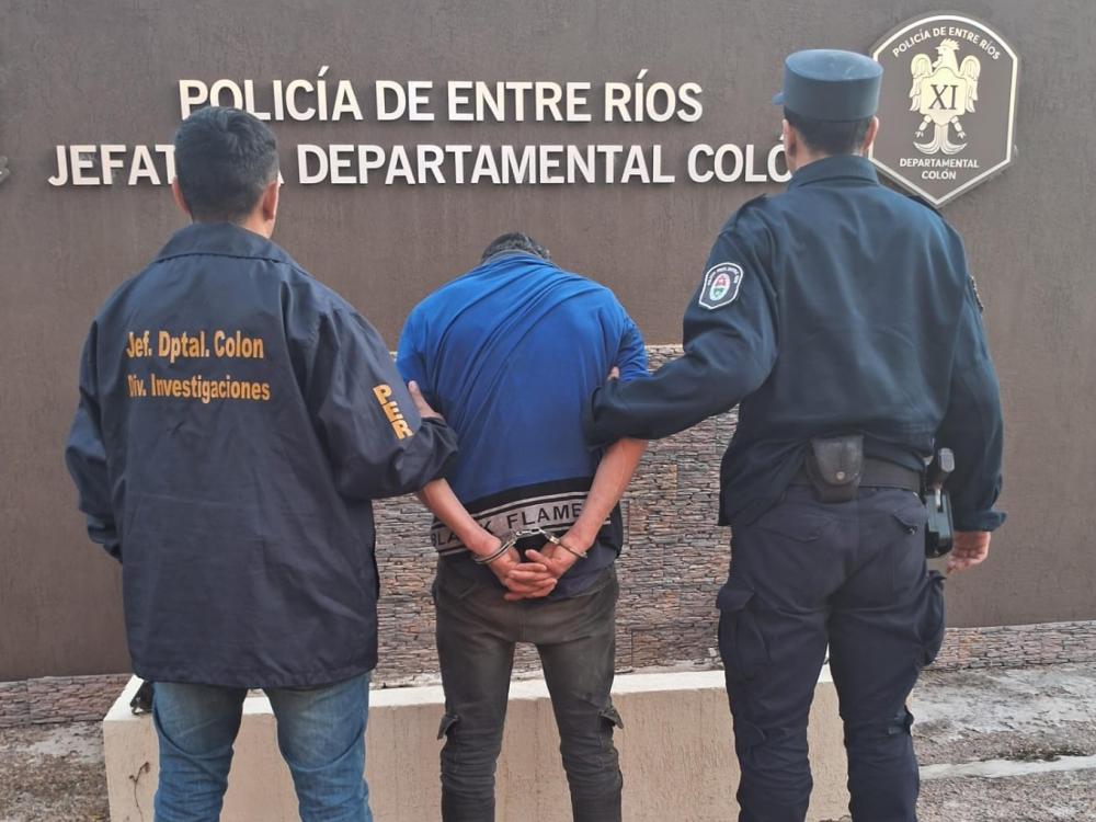 La Policía detuvo a un hombre que era buscado en un asentamiento de Colón