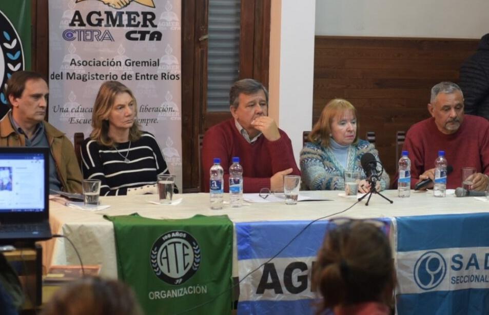 Gremios docentes y estatales irán a un paro este jueves