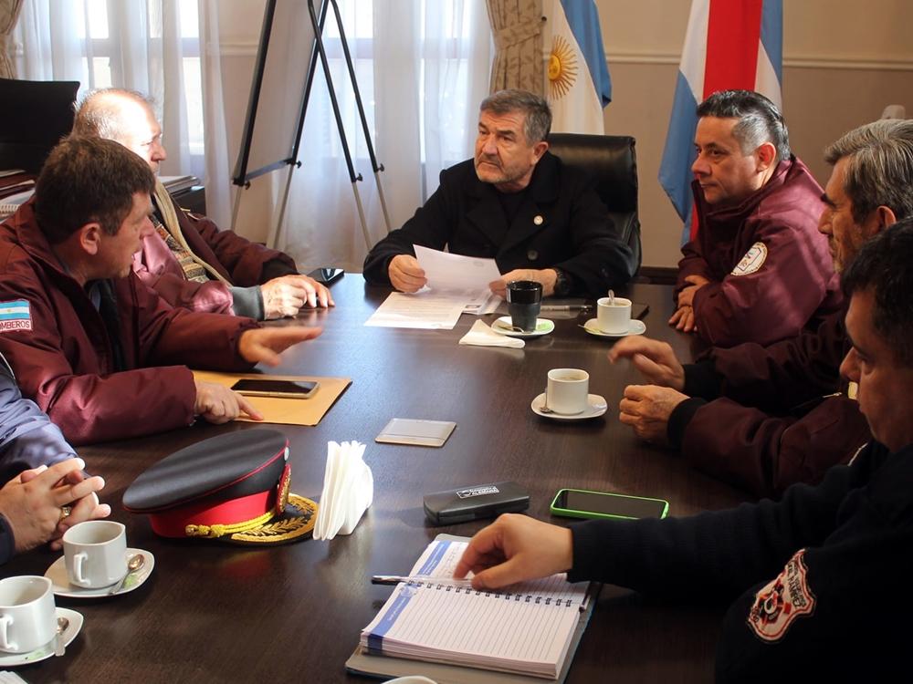 La Federación Entrerriana de Bomberos Voluntarios se reunió con el ministro de Seguridad