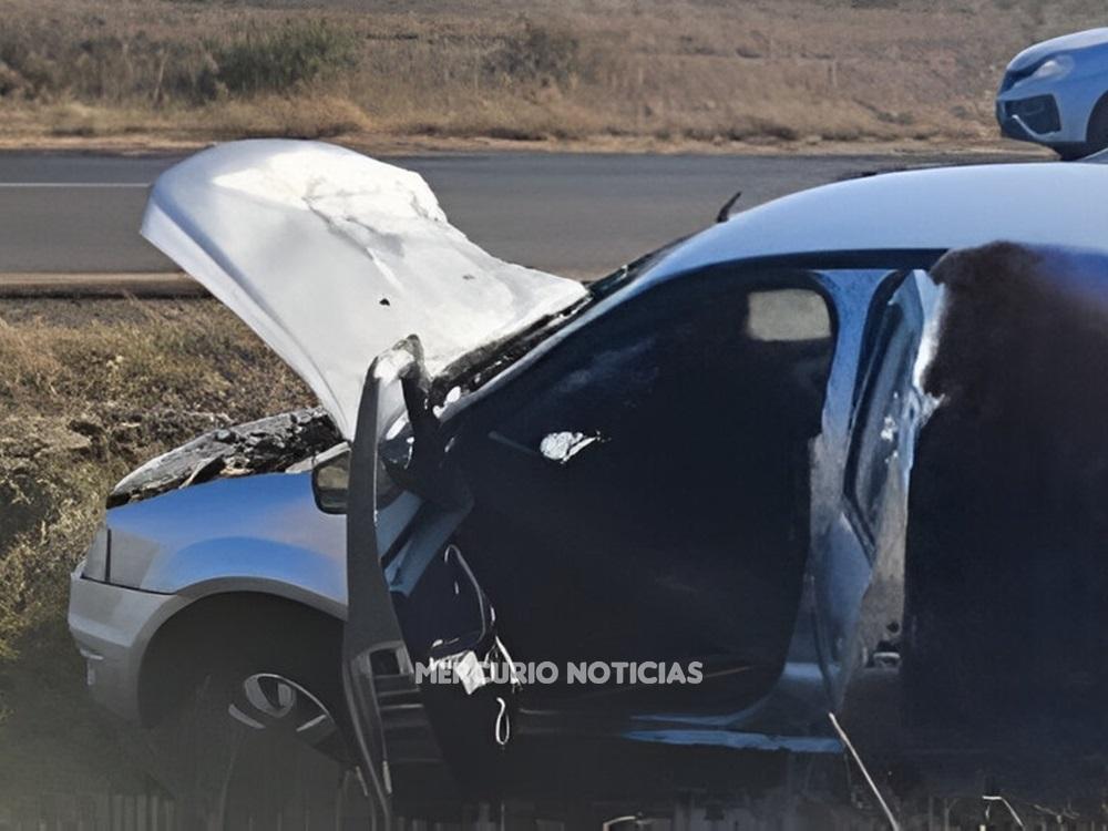 Cinco heridos tras choque entre automóvil y camión en la autovía 14